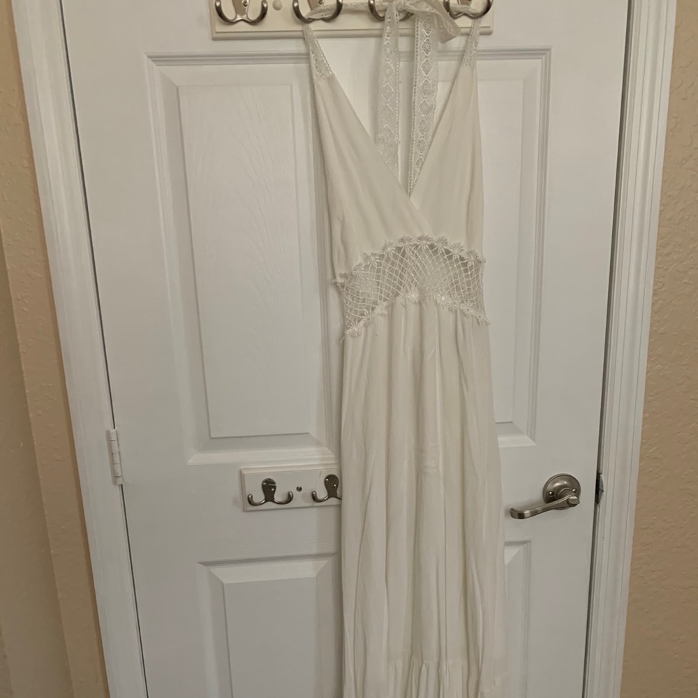 Beautiful white lace detail long maxi dress